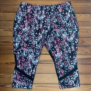 Activewear Black/Pink/White exercise leggings 3X
